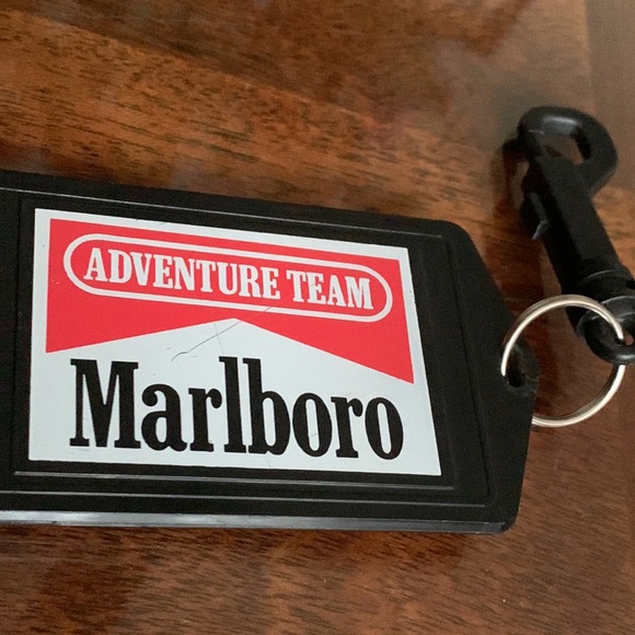 Marlboro Adventure Team Luggage Name ID Tag KeyTag Holder Clip on - Picture 4 of 4